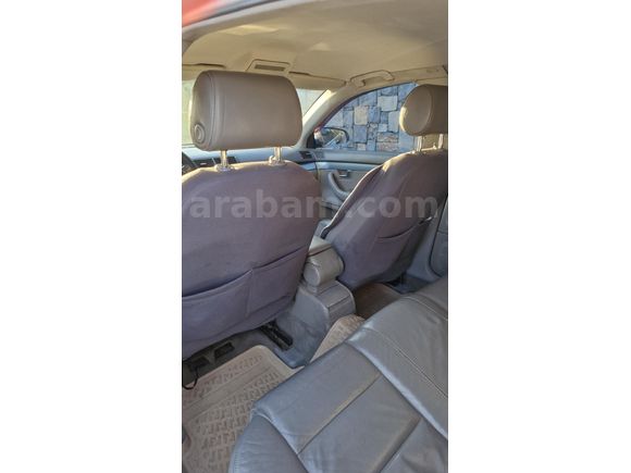 Sahibinden Audi A4 Sedan 2.0 TDI 2005 Model  292.000 km Lacivert