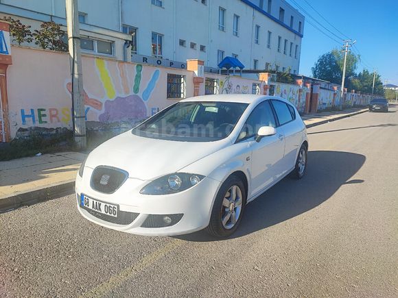 Sahibinden Seat Leon 1.6 Stylance 2008 Model  221.000 km Beyaz