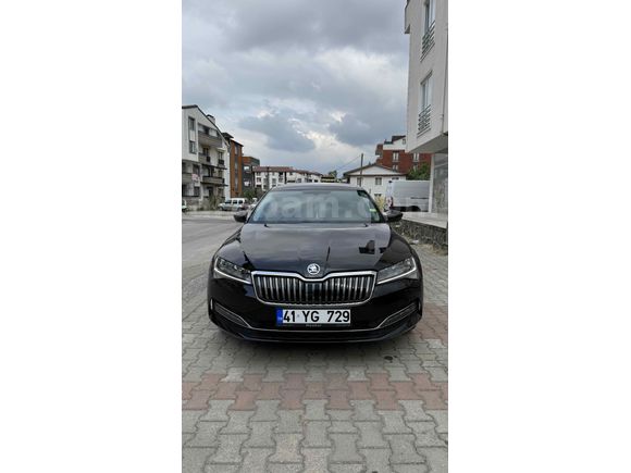 Sahibinden Skoda SuperB 1.5 TSI Prestige 2023 Model 