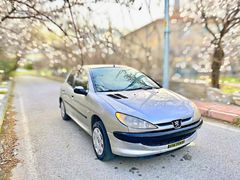 Yeni başlayanlar ve bayanlara göre uygun Otomatik Sahibinden Peugeot 206 1.4 XR 1999 Model