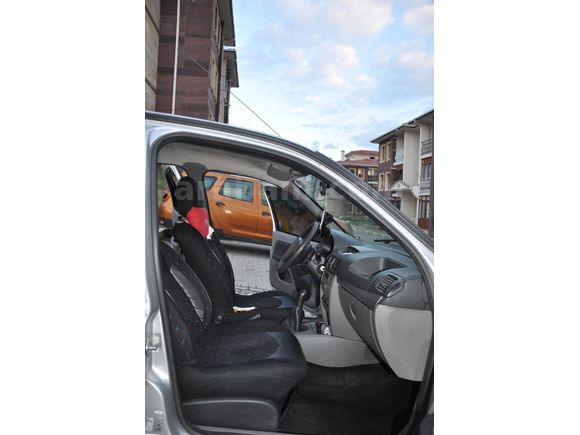 Sahibinden Renault Symbol 1.5 dCi Authentique 2010 Model