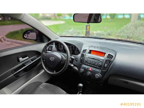 İSTİKLAL AUTO'DAN KİA CEED 1.6 CRDİ COOL MANUEL
