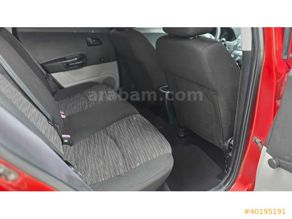 İSTİKLAL AUTO'DAN KİA CEED 1.6 CRDİ COOL MANUEL