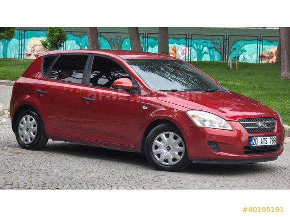 İSTİKLAL AUTO'DAN KİA CEED 1.6 CRDİ COOL MANUEL