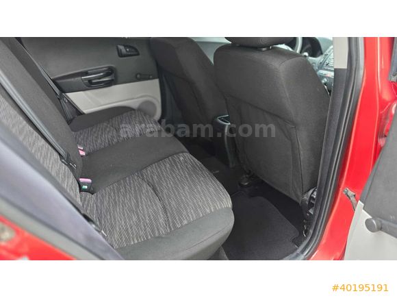 İSTİKLAL AUTO'DAN KİA CEED 1.6 CRDİ COOL MANUEL