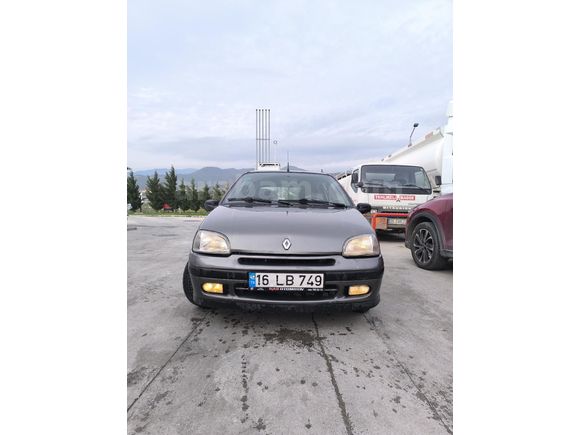 Sahibinden Renault Clio 1.4 RT 1998 Model İzmir