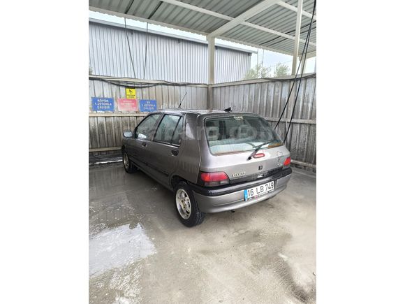 Sahibinden Renault Clio 1.4 RT 1998 Model İzmir