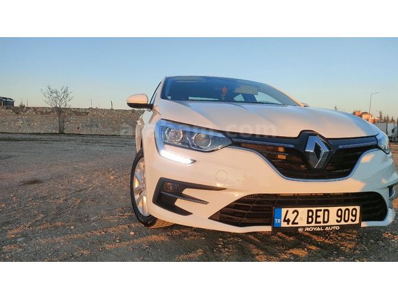 HATASIZ BOYASIZ KUSURSUZ SIFIR MEGANE 4 TOUCH MANUEL