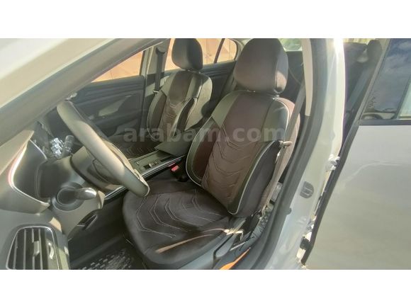HATASIZ BOYASIZ KUSURSUZ SIFIR MEGANE 4 TOUCH MANUEL