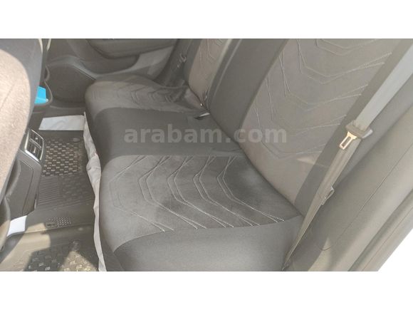 HATASIZ BOYASIZ KUSURSUZ SIFIR MEGANE 4 TOUCH MANUEL