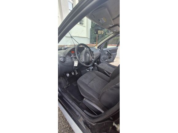 Sahibinden Dacia Duster 1.5 dCi Laureate 2012 Model  207.500 km Siyah