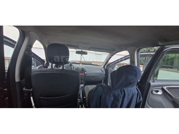 Sahibinden Dacia Duster 1.5 dCi Laureate 2012 Model  207.500 km Siyah