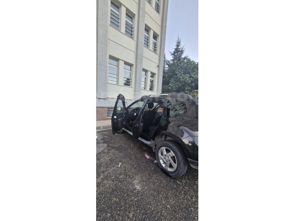 Sahibinden Dacia Duster 1.5 dCi Laureate 2012 Model  207.500 km Siyah