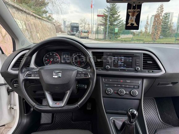 2013 LEON FR  (TAMAMINA KREDİ İMKANLI)