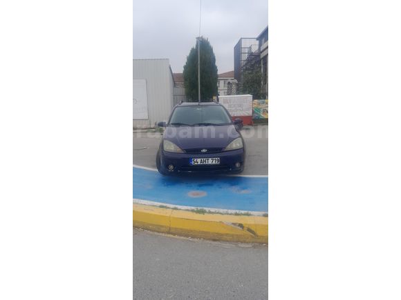 Sahibinden Ford Focus 1.6 Ghia 2002 Model  340.000 km Mavi