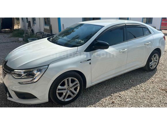 Galeriden Renault Megane 1.3 TCe Joy 2020 Model Elazığ
