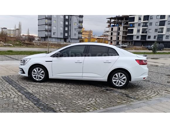 Sahibinden Renault Megane 1.3 TCe Joy 2021 Model