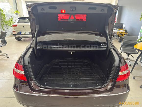 KOLLEKSİYONLUK-HATASIZ-SADECE 144000KM DE-E 250 CDI Avantgarde