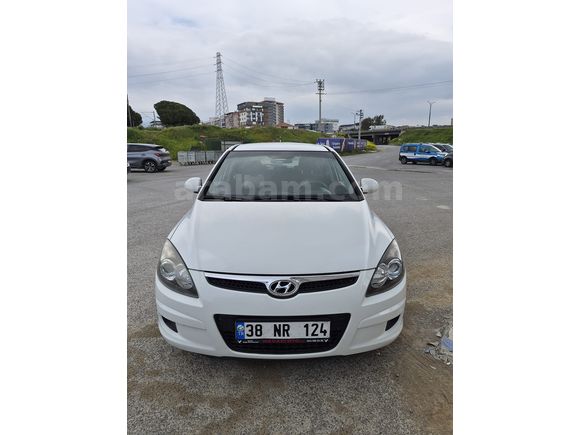 Sahibinden İhtiyaçtan Acil Satılık Hyundai i30 1.6 CRDi Team 2011 Model