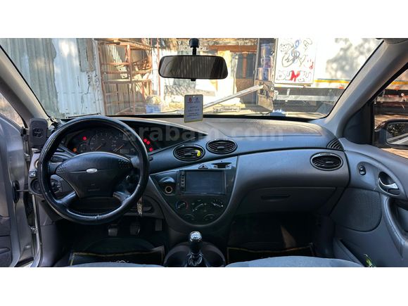 Sahibinden Ford Focus 2.0 Ghia 2001 Model  252.000 km Gri