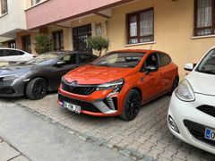 Sahibinden Renault Clio 1.0 TCe Techno Esprit Alpine 2025 Model  10.000 km Turuncu