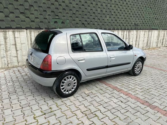 Sahibinden Renault Clio 1.4 RTA 2000 Model 