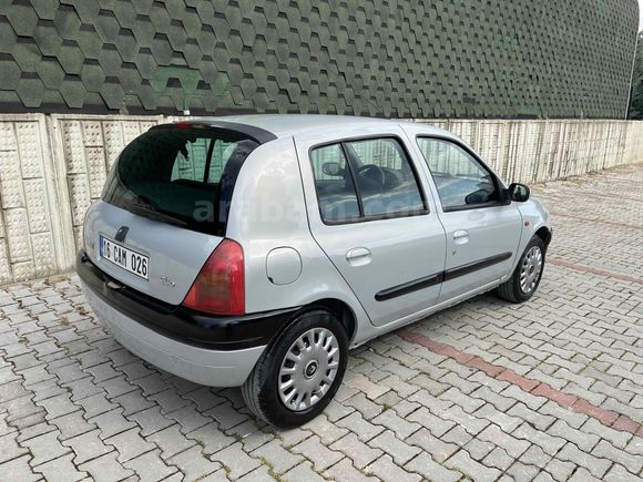 Sahibinden Renault Clio 1.4 RTA 2000 Model 