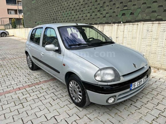 Sahibinden Renault Clio 1.4 RTA 2000 Model 