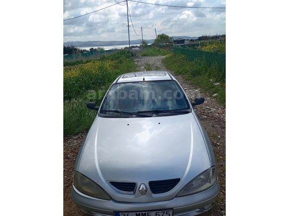 Sahibinden Renault Megane 1.6 Coupe Privilege 2001 Model