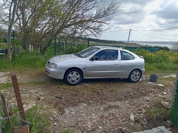 Sahibinden Renault Megane 1.6 Coupe Privilege 2001 Model