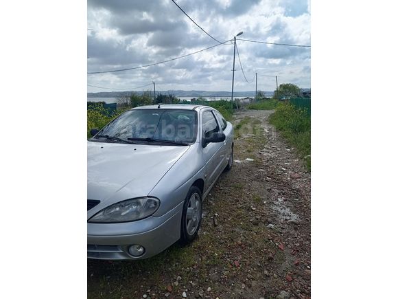 Sahibinden Renault Megane 1.6 Coupe Privilege 2001 Model