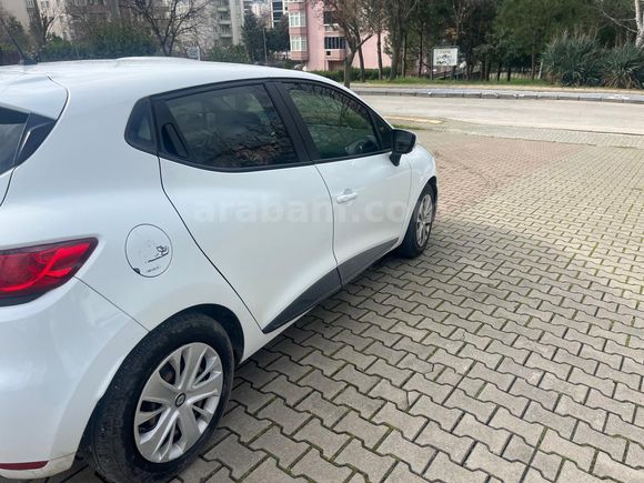 Sahibinden Renault Clio 1.2 Joy 2017 Model  57000 km Beyaz