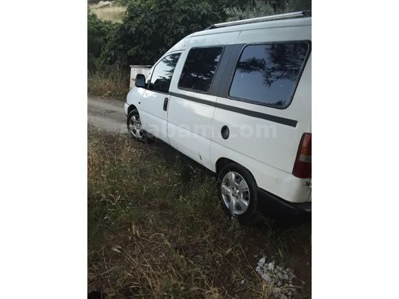 Citroen Jumpy 1.9 D Confort 2000 Model