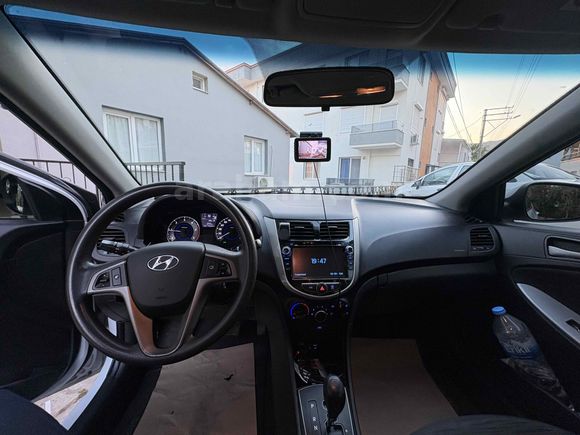 Sahibinden Hyundai Accent Blue 1.6 CRDI Mode Plus 2017 Model İzmir