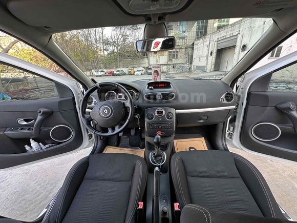 Sahibinden Renault Clio 1.5 dCi Executive 2011 Model 