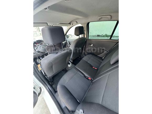 Sahibinden Renault Clio 1.5 dCi Executive 2011 Model 