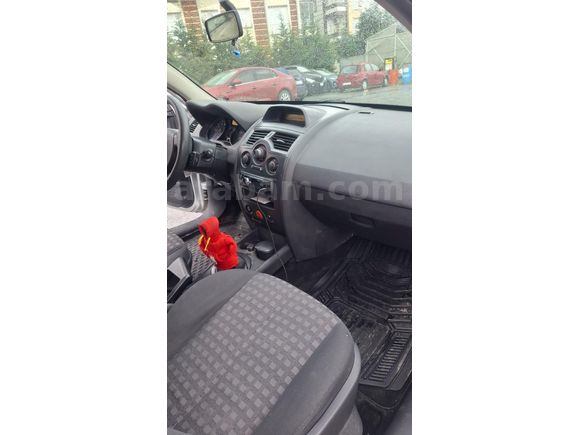 Sahibinden Renault Megane 1.4 Authentique 2006 Model