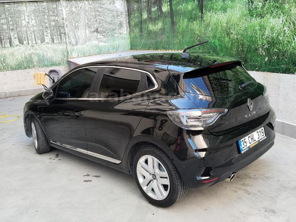 Sahibinden Renault Clio 1.0 TCe Evolution 2023 Model