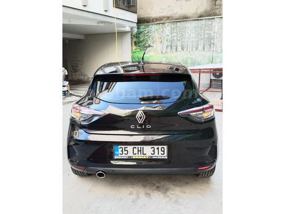 Sahibinden Renault Clio 1.0 TCe Evolution 2023 Model