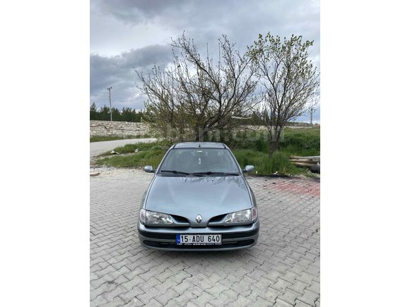 Sahibinden Renault Megane 2.0 RXE 1998 Model 