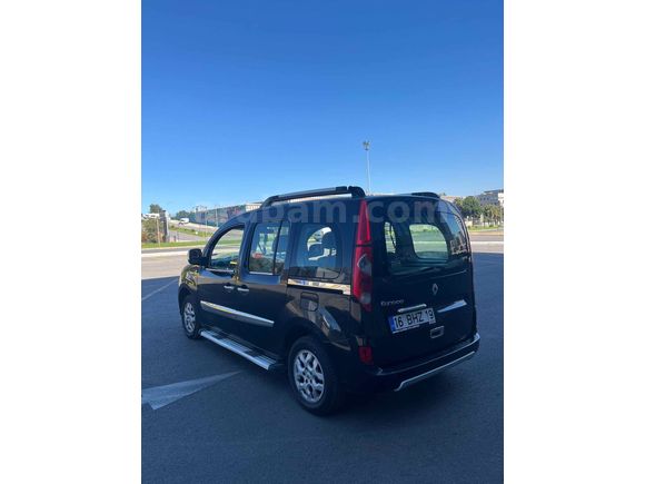 İLK SAHİBİNDEN MASRAFSIZ KANGOO CHROMLİNE DOLU PAKET