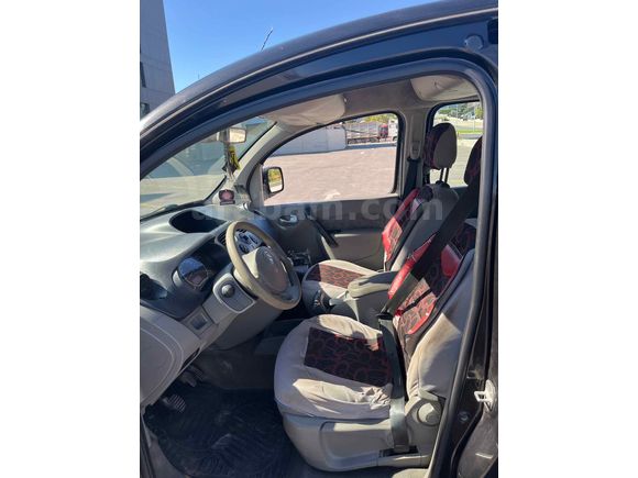 İLK SAHİBİNDEN MASRAFSIZ KANGOO CHROMLİNE DOLU PAKET