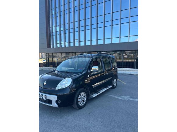 İLK SAHİBİNDEN MASRAFSIZ KANGOO CHROMLİNE DOLU PAKET