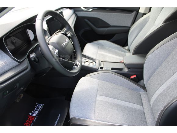 Skoda Octavia 1.5 MHEV PREMİUM