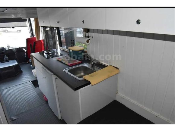 SIFIR YAPILI İVECO M23 MOTOKARAVAN