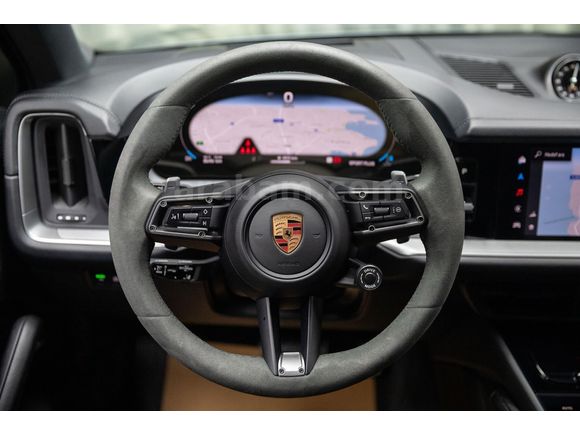 BAYİ 2025 CAYENNE COUPE 3.0  HEADUP_SOGUTMA_DİSTRONIC_HATASIZ