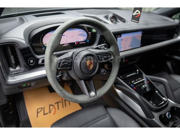 BAYİ 2025 CAYENNE COUPE 3.0  HEADUP_SOGUTMA_DİSTRONIC_HATASIZ