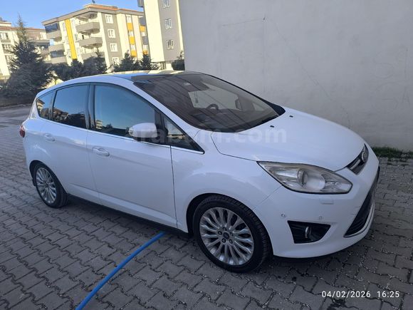 Sahibinden Ford C-Max 1.6 TDCi Titanium X 2013 Model  151.000 km Beyaz