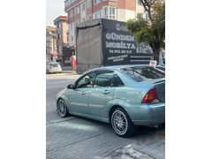 Sahibinden Ford Focus 1.6 Ghia 2000 Model