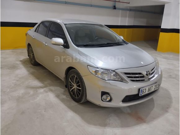 Sahibinden Toyota Corolla 1.4 D-4D Comfort Extra 2011 Model  263.000 km Gri